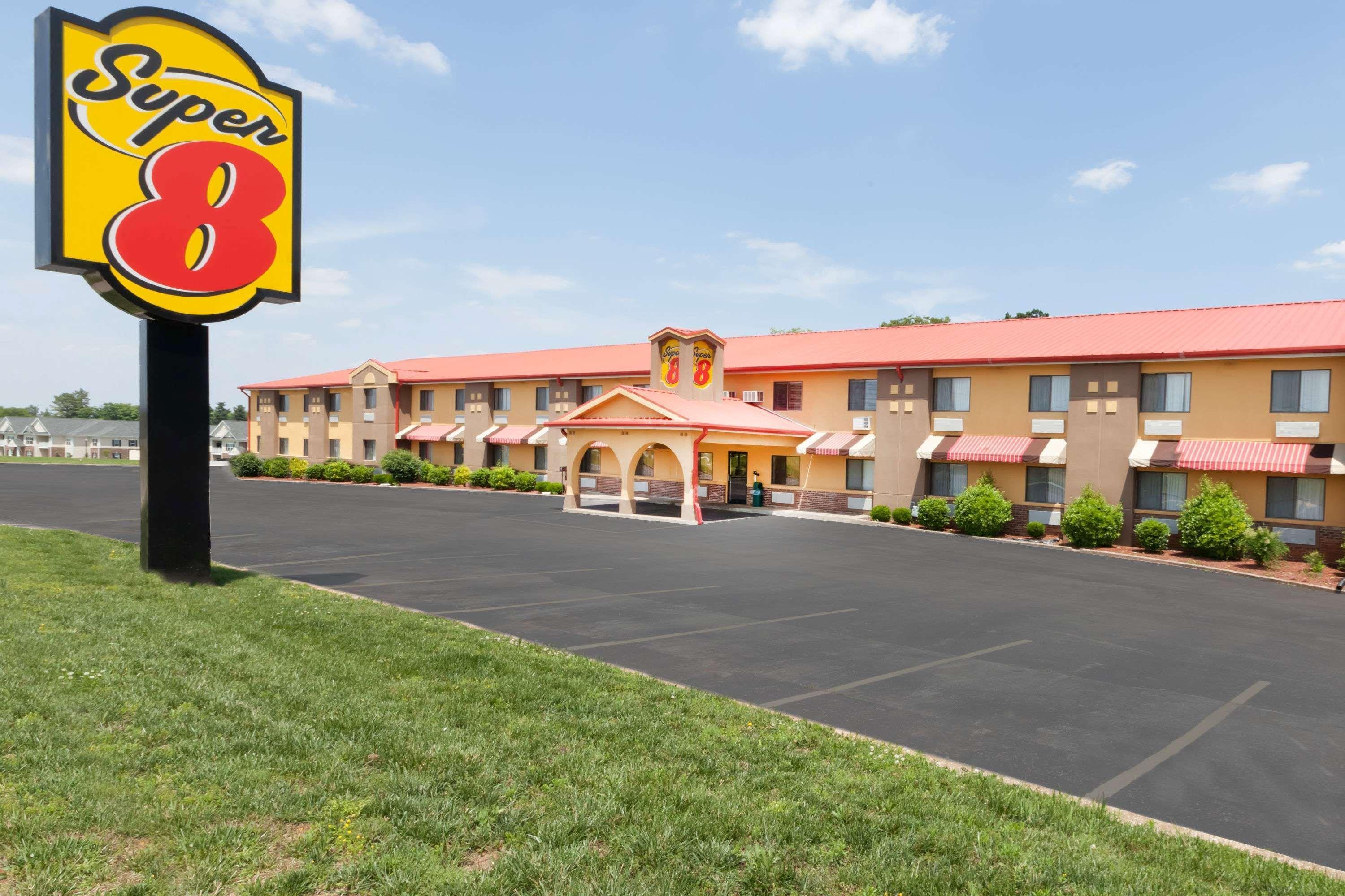 Super 8 South By Wyndham Hotel Bowling Green Exterior photo
